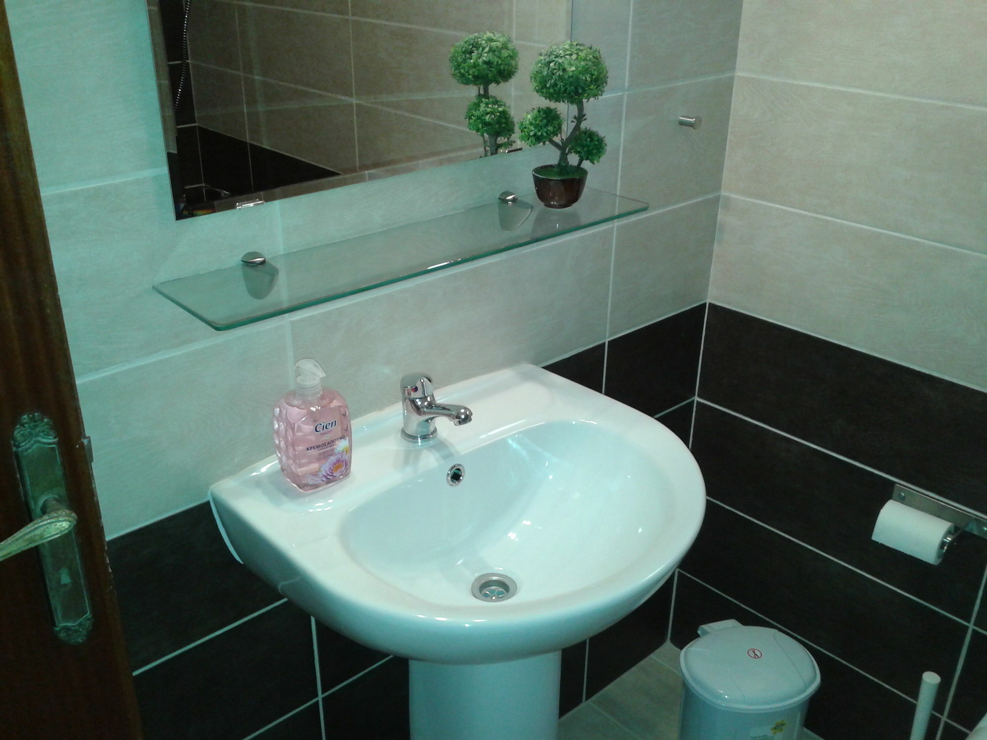 איה נאפה Elenapa Holiday Apartments מראה חיצוני תמונה
